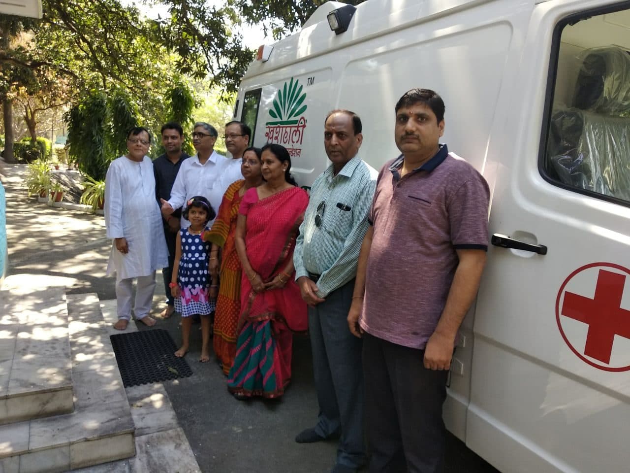 The Khushhali Foundation medical van at its inauguration on 18 March 2018