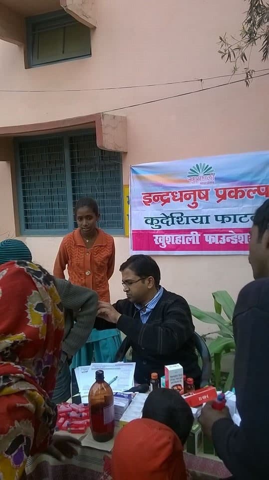 A medical camp for the children of the Kudesiya Phatak settlement, February 2015